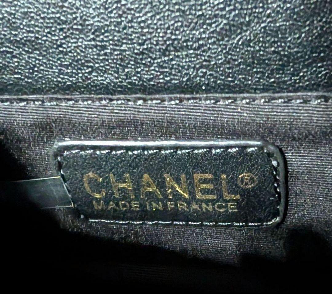 CHANELブラックキルティングチェーンショルダーミニバッグ ミニマトラッセ