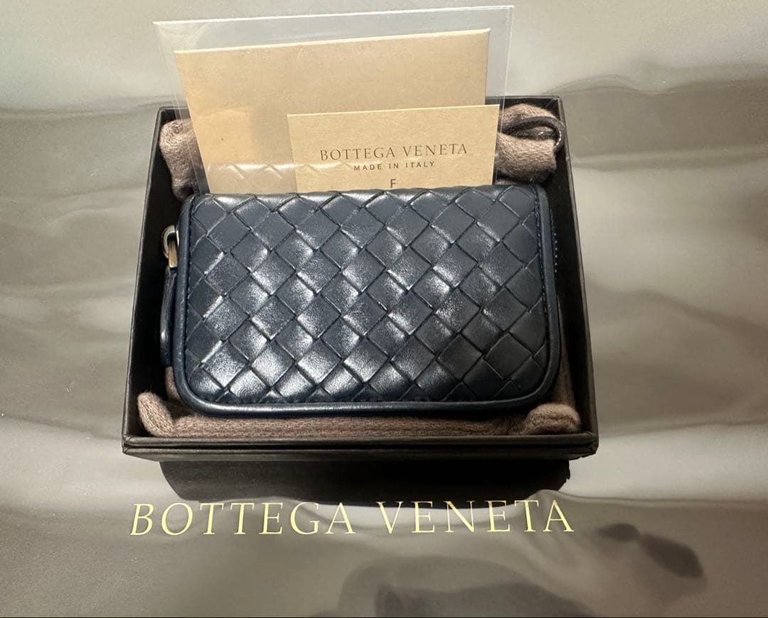 ★【美品】ボッテガヴェネタ ケース ラム／ネイビーブルー/✨✨✨2️⃣