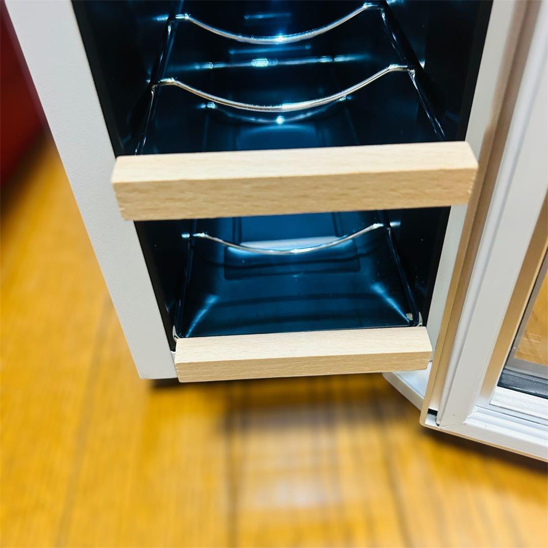 【ほぼ未使用品】CE-4W-W ワインセラー 2023年製　ペルチェ冷却方式