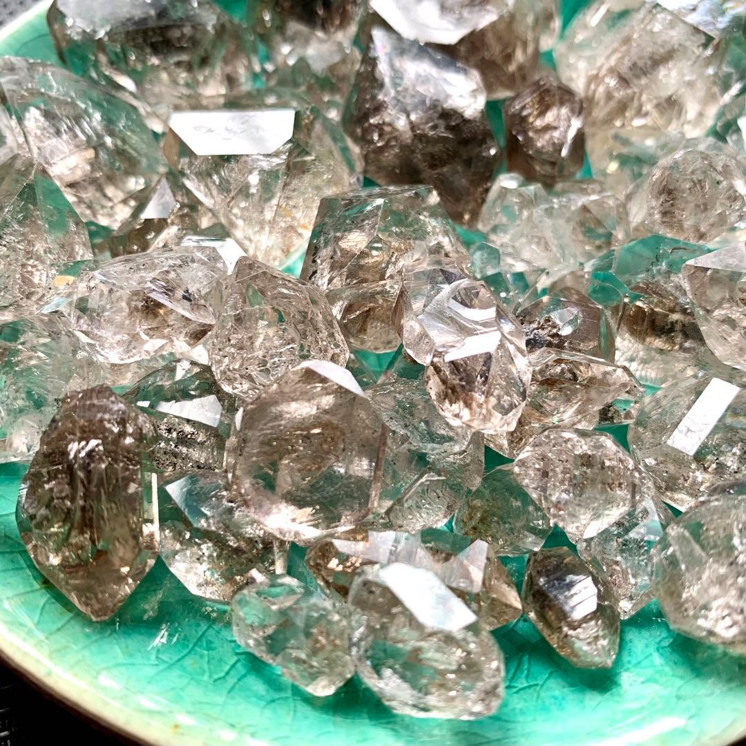 ペトロレアムクォーツ(中)10個セットl/蛍光水晶の通販はau PAY