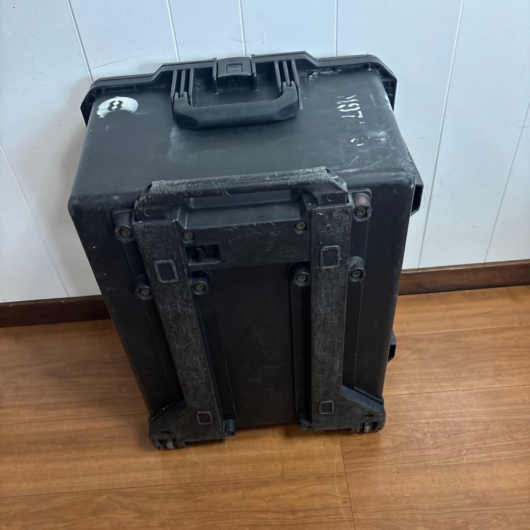 米軍放出品 PELICAN STORM CASE IM2750 ペリカンケース②