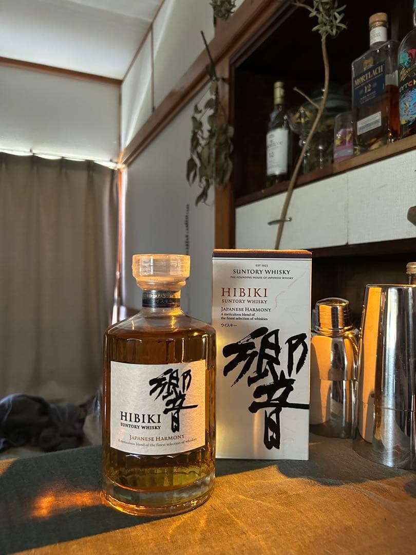 HIBIKI Japanese Harmony ウイスキー箱付き サントリーウイスキー 響 サントリー ジャパニーズハーモニー 700ml 箱