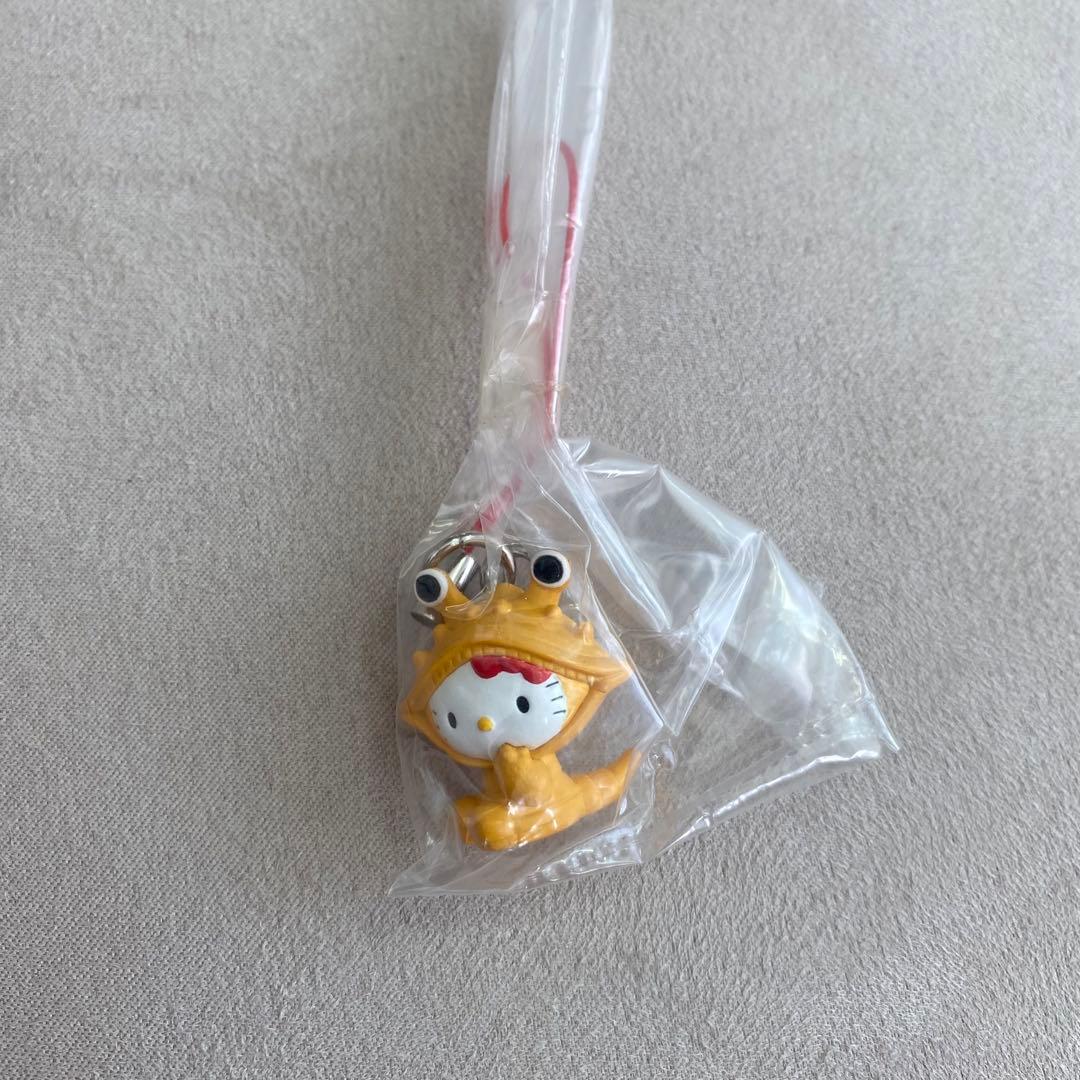 ハローキティ なりきりストラップ ウルトラマンキティ カプセルトイ レア