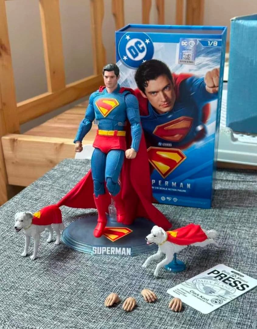 新品未開封Fondjoyスーパーマン 2025 デラックス・ クリプト19cm