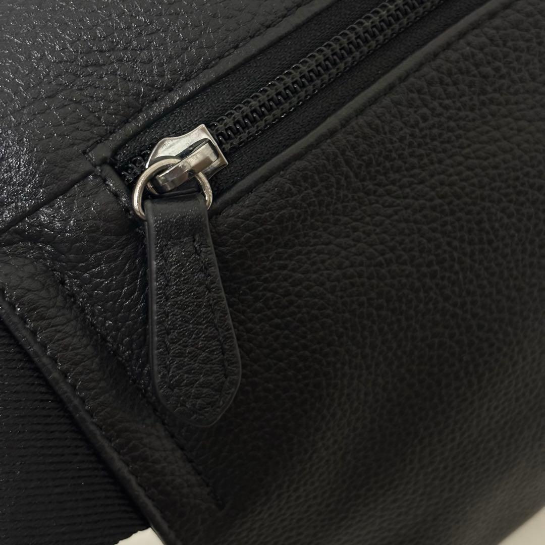 イアパピヨネ ワイドテープショルダーバッグ ボディバッグ ダルメシアン