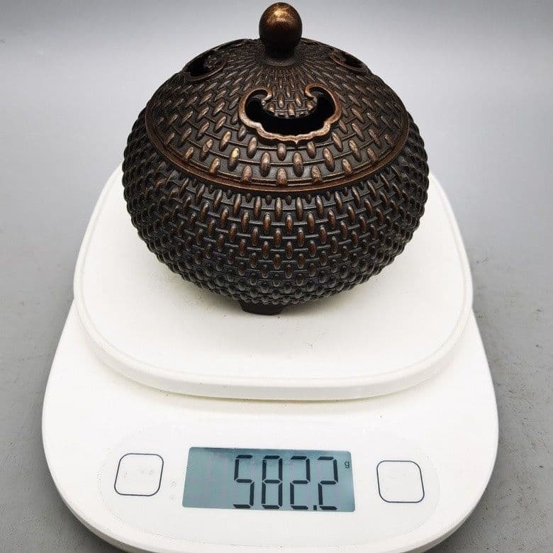 銅器 祥雲透かし彫り香炉 茶道具 香道具 装飾品 工芸品 置物