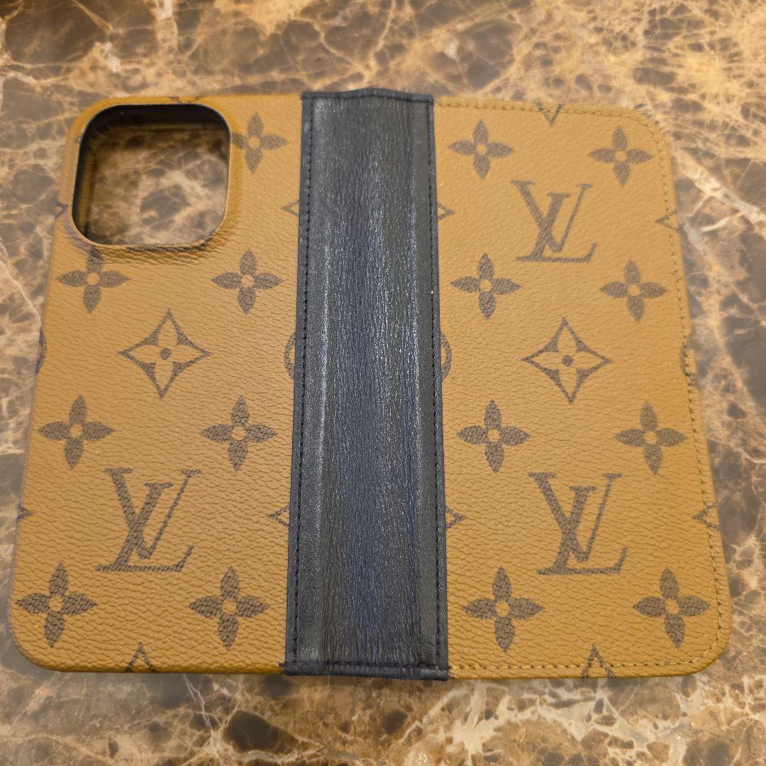 LOUIS VUITTON 手帳型ケース モノグラム iPhone15pro｜ルイヴィトン