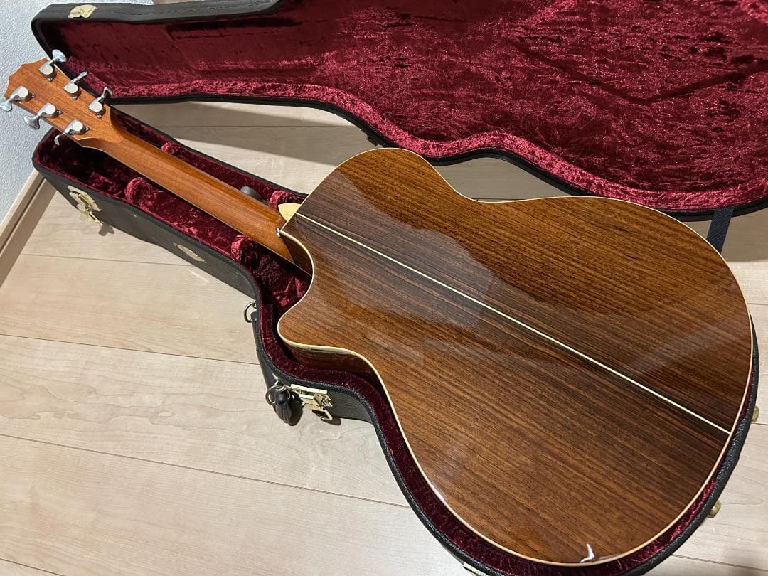 レア/希少 美品 Taylor テイラー 812ce DLX ES2 - メルカリ