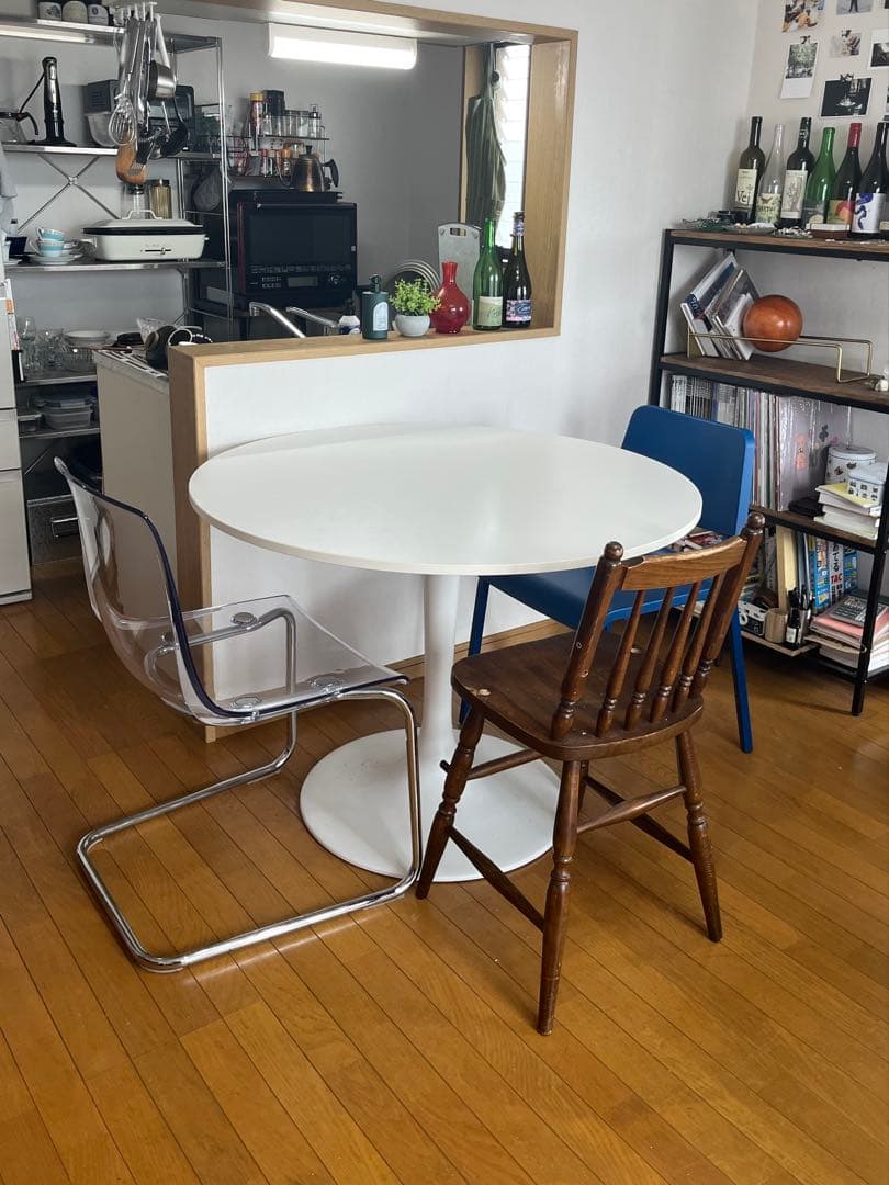 IKEA 丸テーブル 白色 DOCKSTA（ドクスタ） 【引き取り限定】