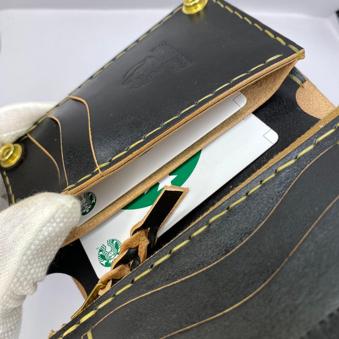 左小銭verお札折らずに収納できる無骨な手染めミドルトラッカーウォレット BTW