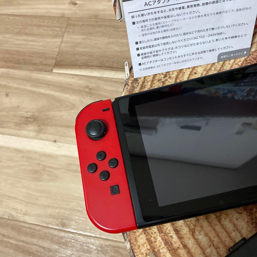 Nintendo Switch ニンテンドースイッチ本体　マリオカラー