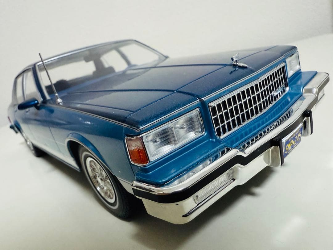 '87 Chevyシボレー Capriceカプリス Sedanセダン 1/18