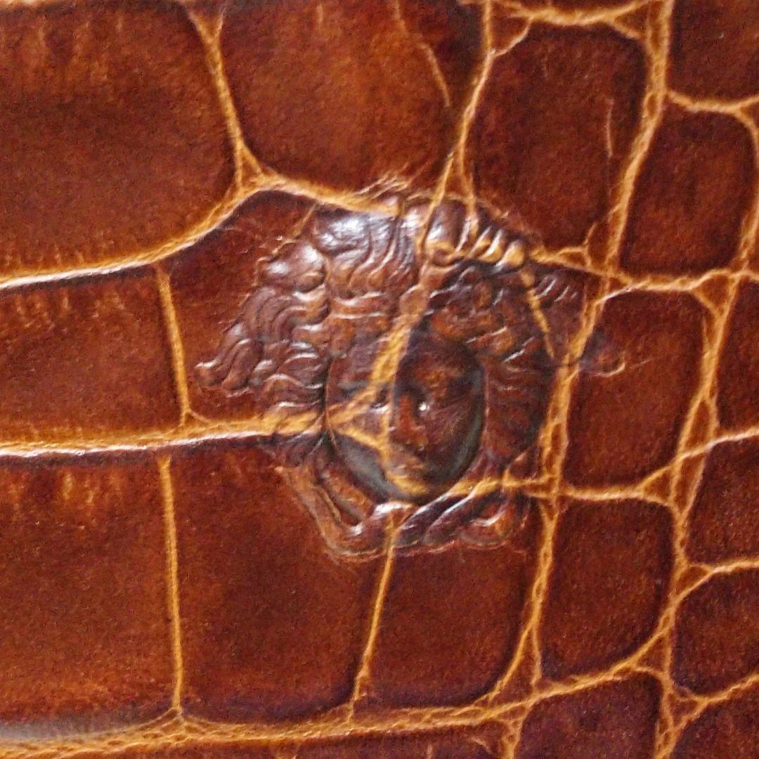 ジャンニ・ヴェルサーチ 型押 バンド、ショルダーバッグ 斜掛け