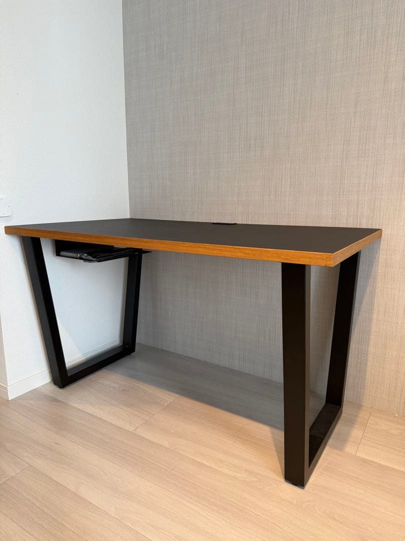 [値下げ]KANADEMONO黒デスク 引き出し付き 幅125cm