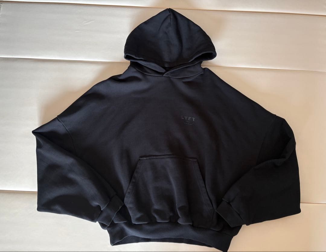 LYFT スウェット　パーカー　黒　Lサイズ