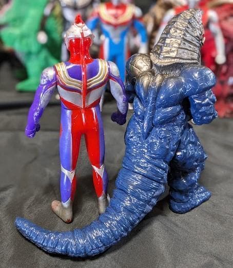 ウルトラマンティガ・ダイナ・ガイア＆登場怪獣（バンダイ）ソフビ12体