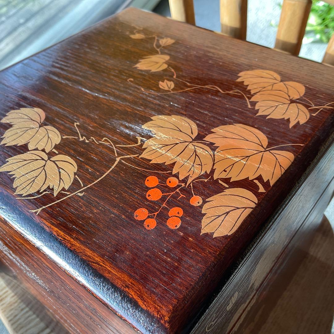 木製重箱 金箔装飾
