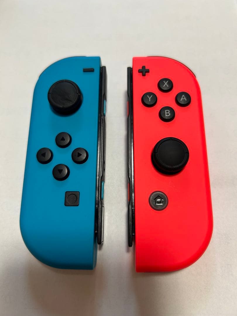 Nintendo Switch 本体　ネオンブルー・ネオンレッド