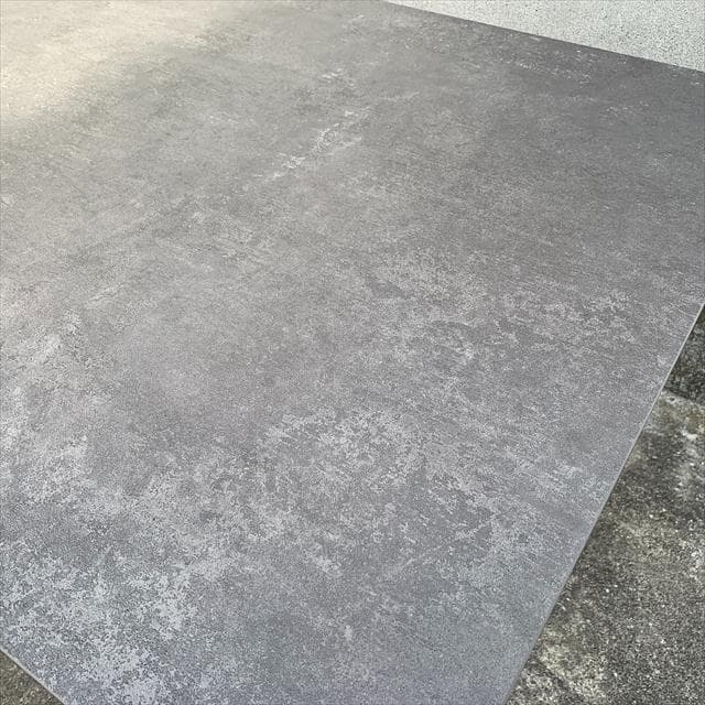 Calligaris TOKYOダイニングテーブル （運送会社での配送不可商品）