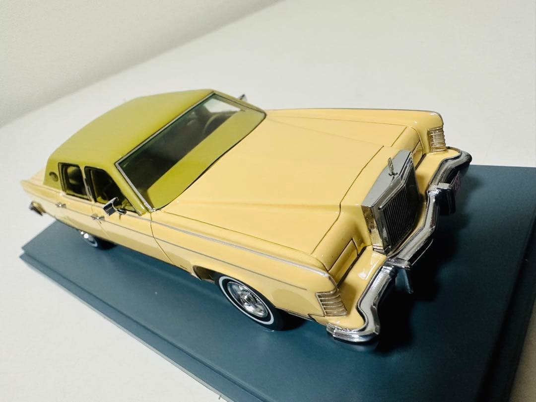 Neoネオ/Lincolnリンカーン Towncarタウンカー 1/43 絶版 NEO SCALE