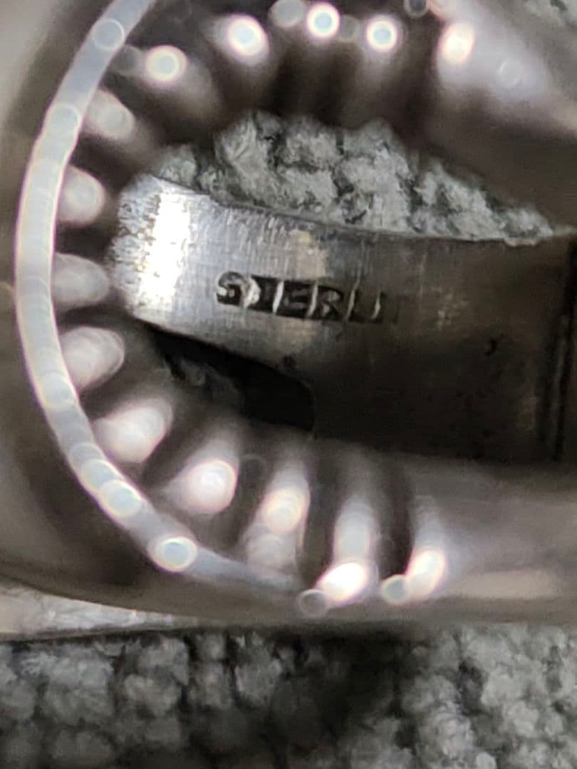 エイリアンデザイン 　シルバーリング　スターリング刻印アリ