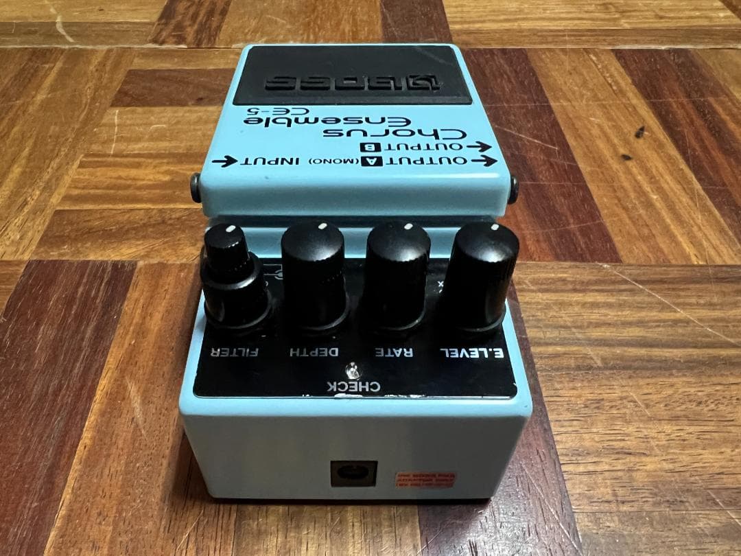 BOSS CE-5 CHORUS ENSEMBLE　ピンクラベル