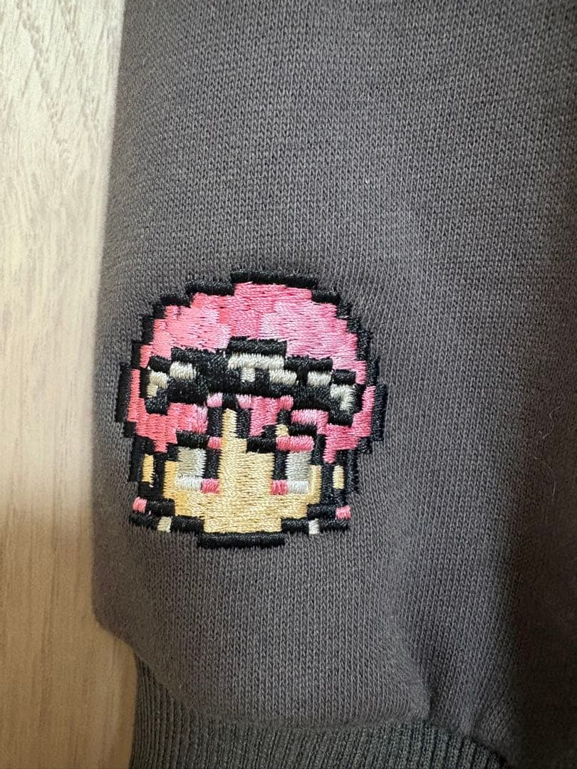 超特急REAL?パーカー チャコール Lサイズ - メルカリ