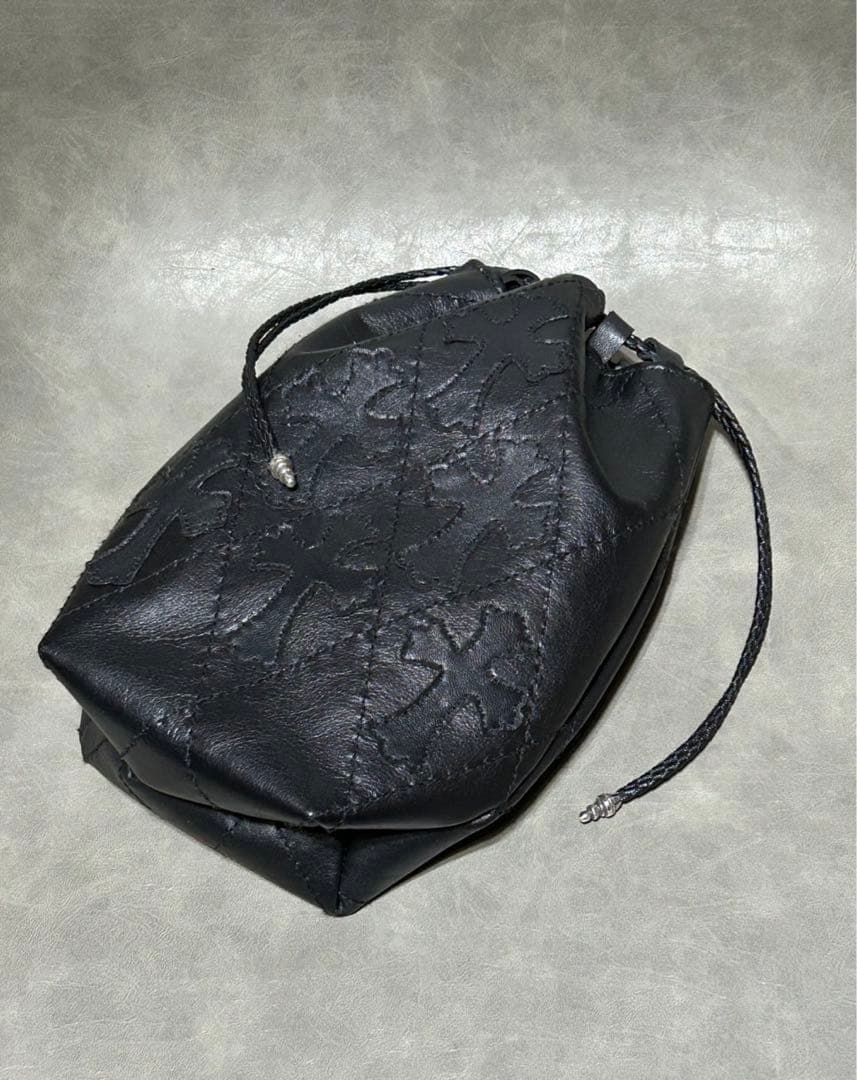 レザー巾着　クロスパッチ、キルティング