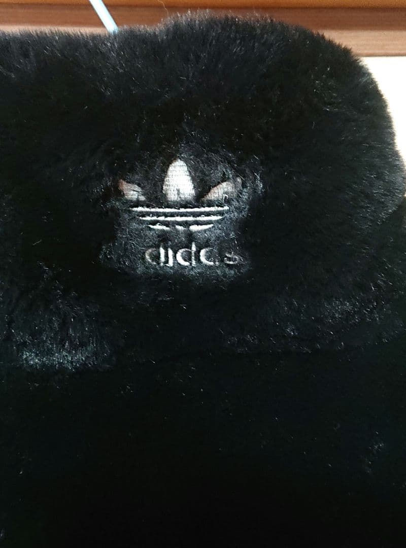 adidas フェイクファージャケット 2XO