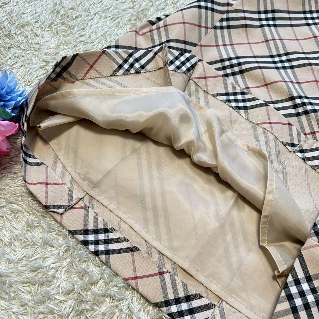 【新品未使用】バーバリーロンドン　スカート　ノバチェック　Aライン　ベルト　40