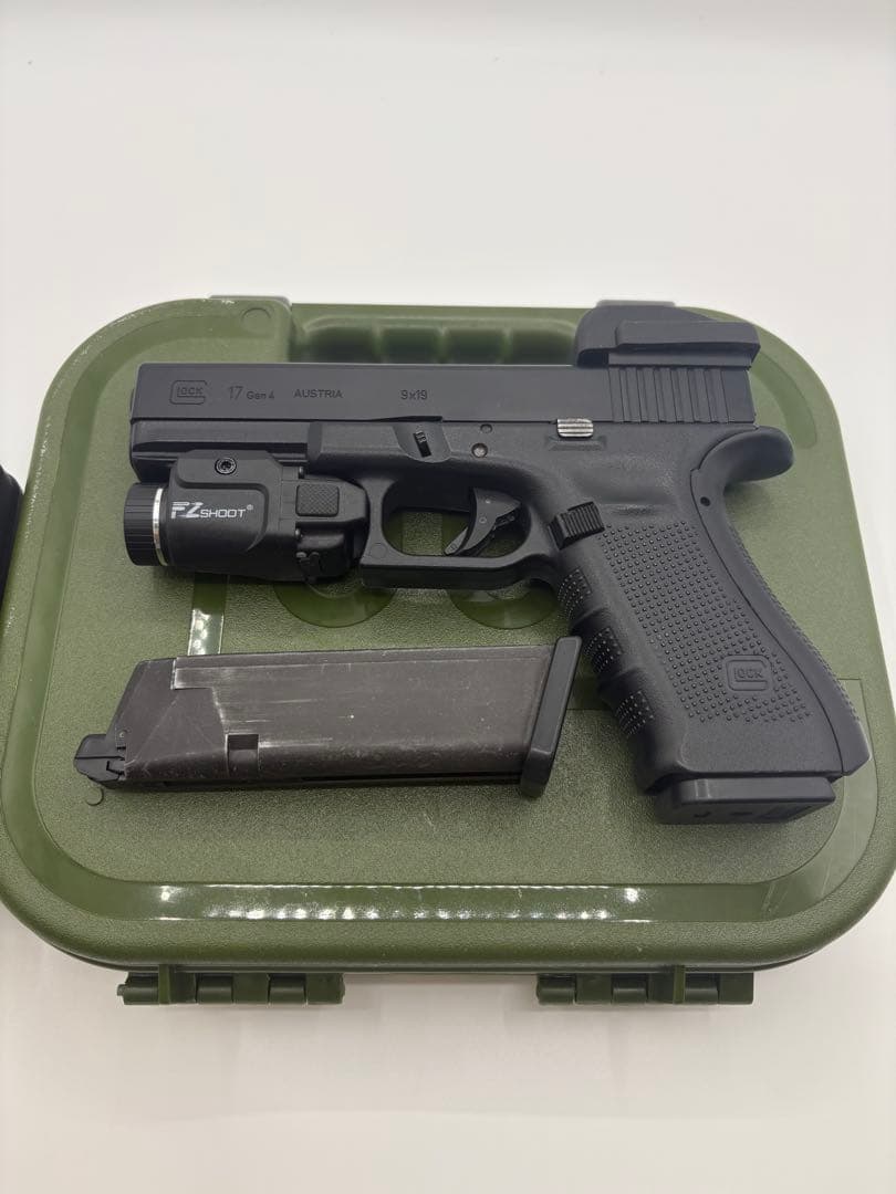 東京マルイ グロック17 gen4 ドットサイト ライト付き マガジン2本付き