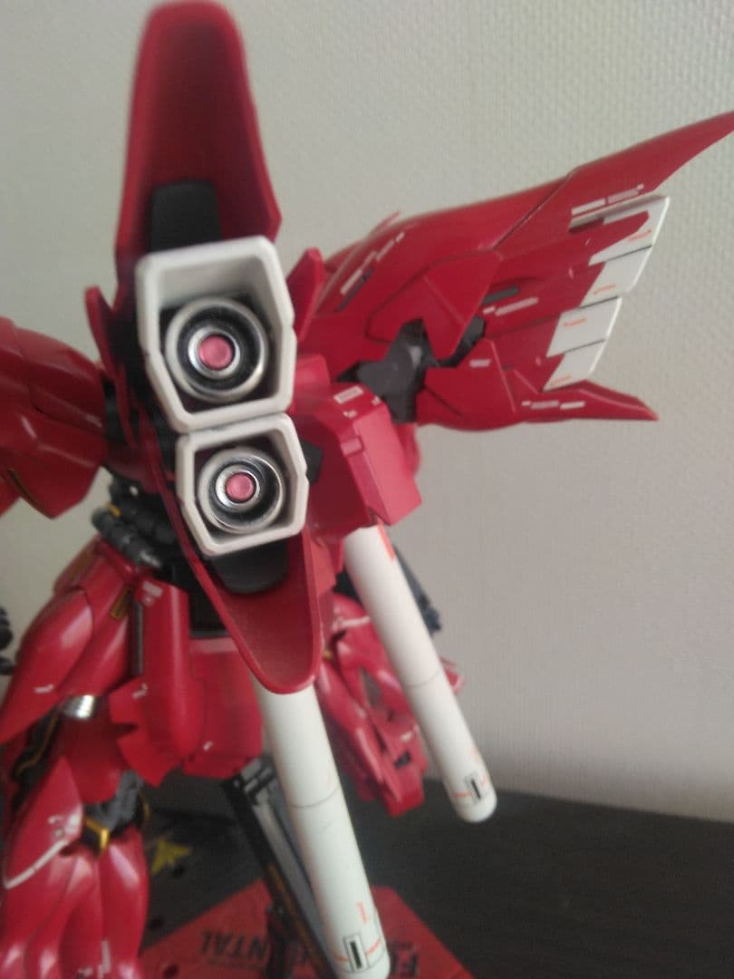 ガンプラ MG シナンジュ 全塗装完成品 バズーカ 専用台座付 - メルカリ