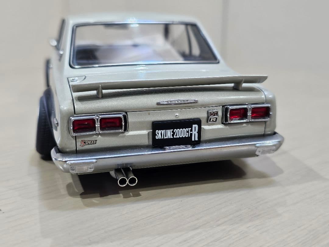 AUTOart　1/18　日産　スカイライン　GT−R　 (KPGC10)