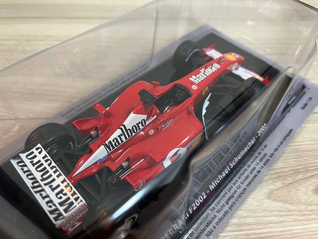 マルボロ仕様　ビッグスケールF1コレクション フェラーリF2002　シューマッハ