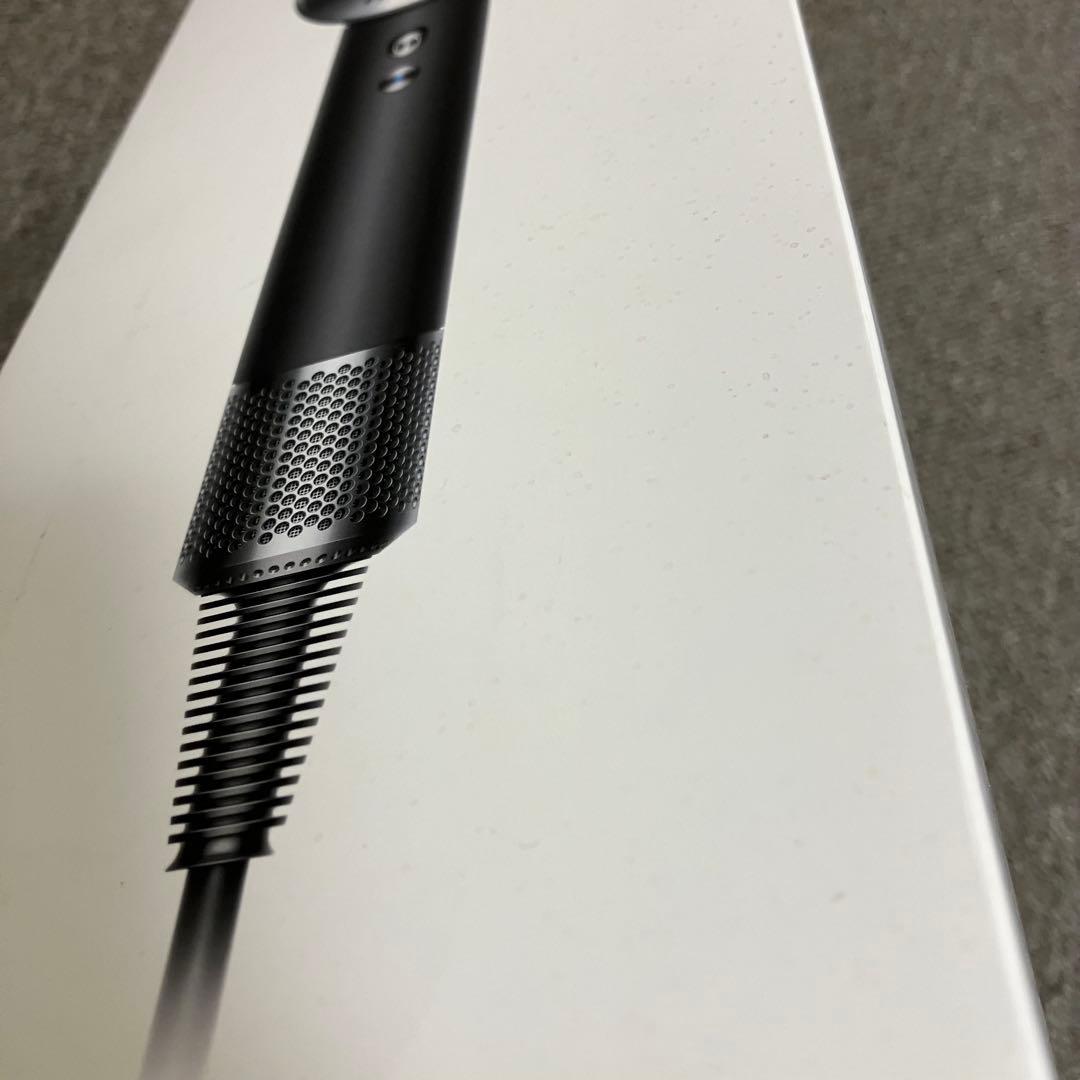 ダイソン　HD08 ブラック ヘアドライヤー アタッチメント付き