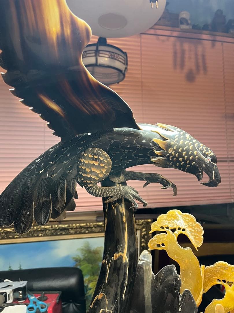 中国芸術、中国彫刻、水牛のツノ彫刻 鷹と虎の水牛のツノ彫刻、