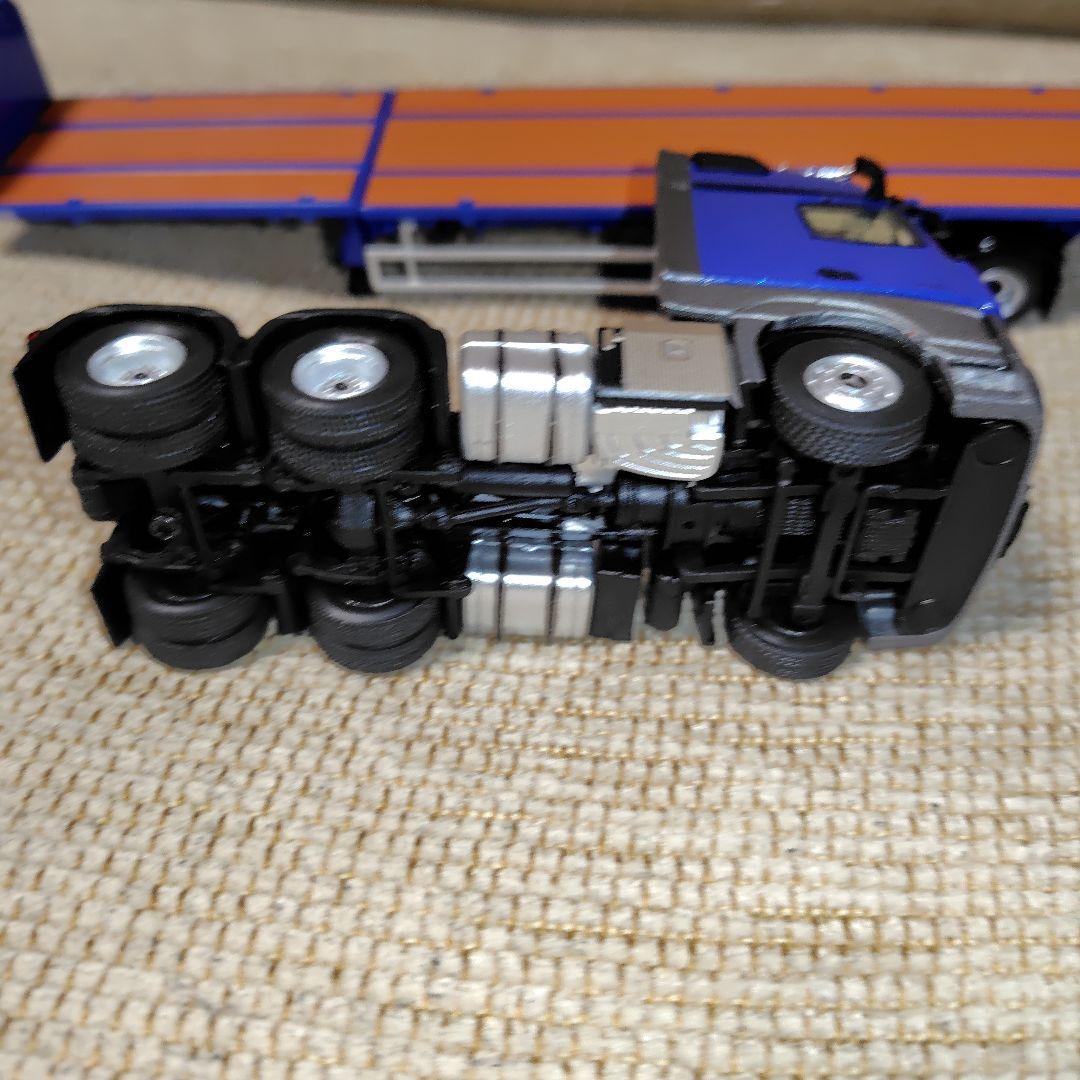 Mercedes-Benz ギガスペース スケーラブルトレーラーブルー