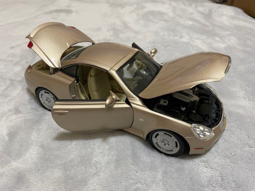 ミニカー Maisto LEXUS SC430 1/18