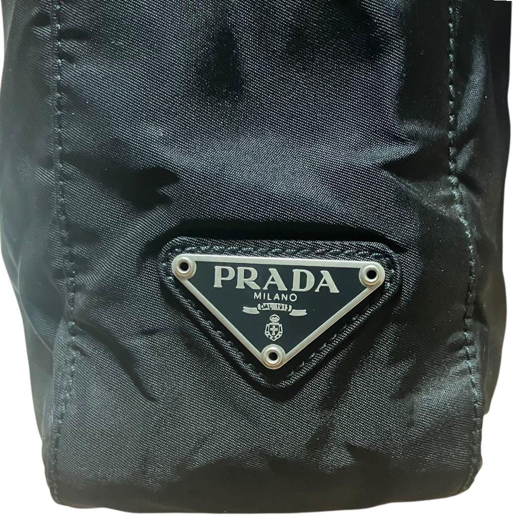 PRADA 三角ロゴ　ワンショルダーバッグ　肩掛け　ナイロン　ブラック　三層