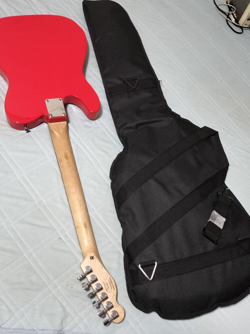 Squier スクワイア テレキャスター 赤 fenderケース付 初心者最適