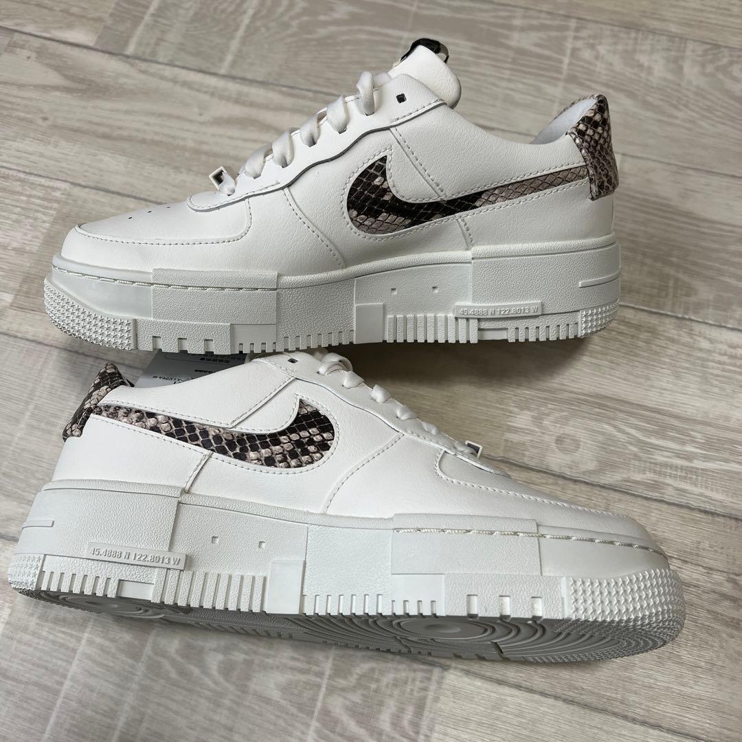 二宮千都子 LEDネオン管 アクリルパネル 作品