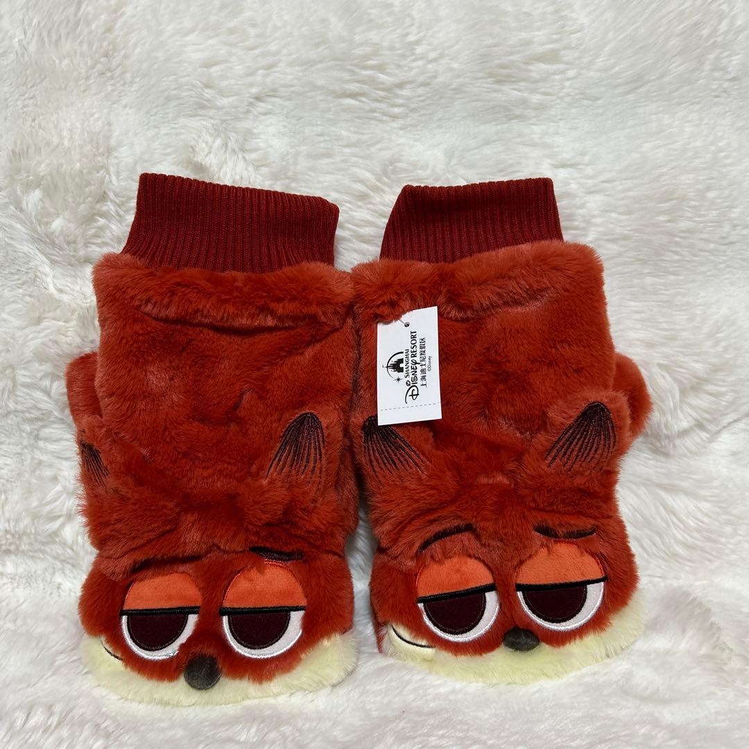 上海ディズニー ズートピア2 ニック 手袋 ミトン ファー 顔付き 新品
