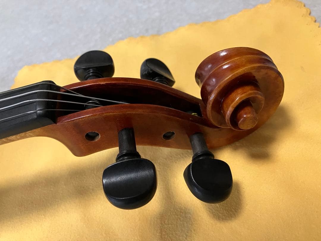 ノア　SUZUKI スズキバイオリンNo 1100