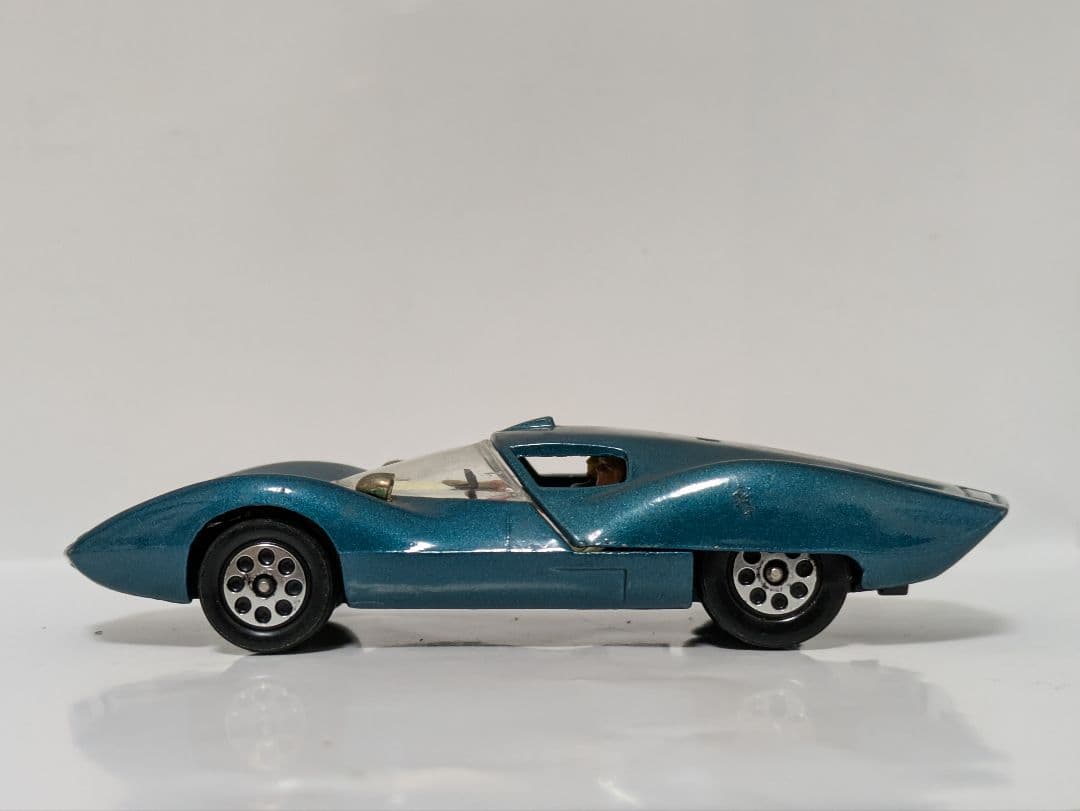 コーギー 1/43 シボレー アストロ 1 Experimental Car