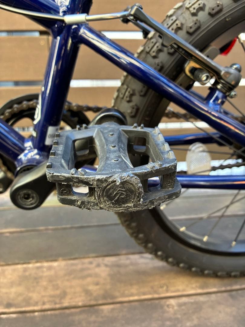 【値下げ！】ヨツバサイクル※直接渡し優先※18インチ ネイビー