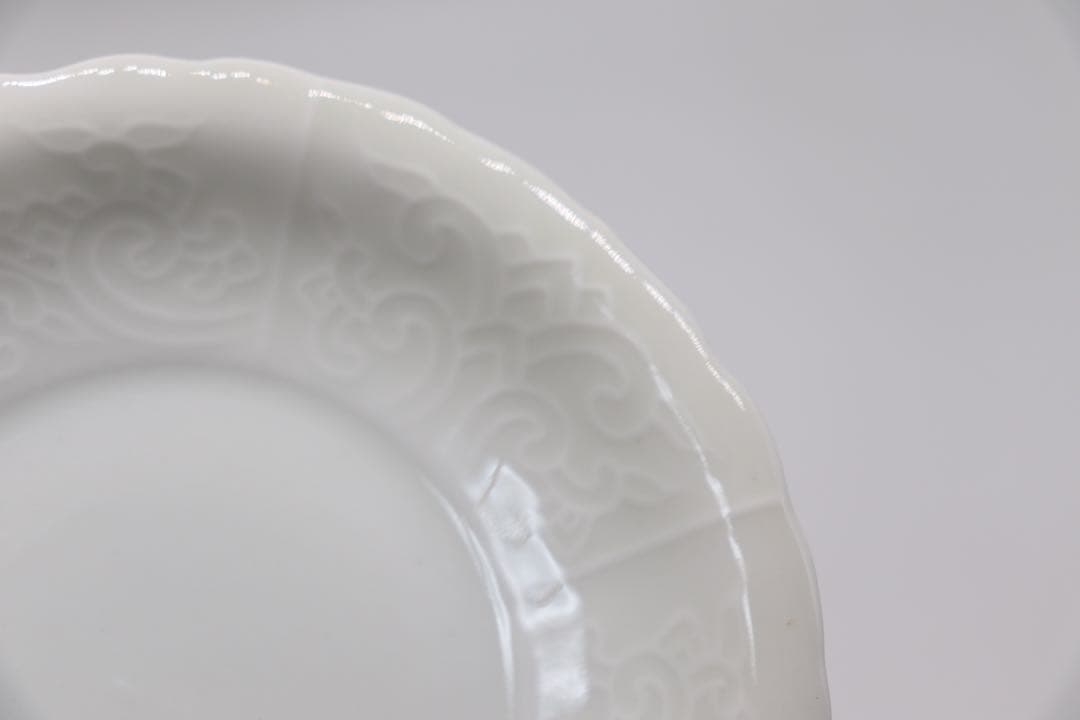 中国　清時代　徳化白磁陽刻紋花口小皿2点　送料込み0125