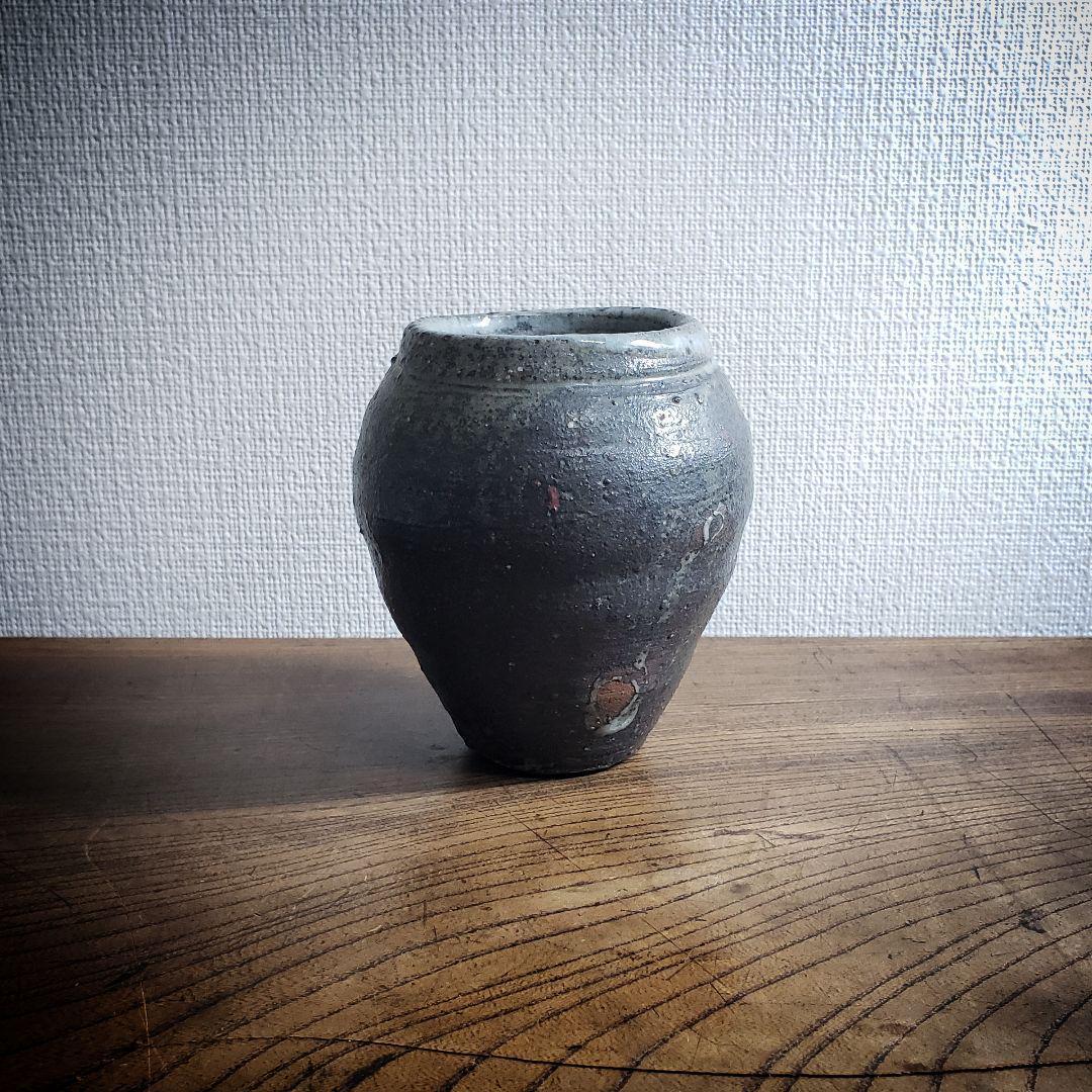 壺 小壺 一輪挿し 花器 花瓶 えくぼ 黒 ペン立て フラワーベース