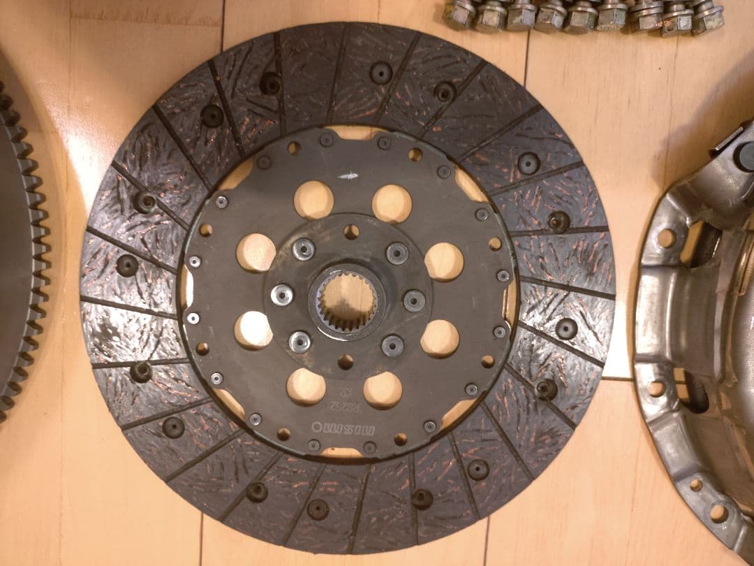 とみーさま専用 ニスモスポーツクラッチ+軽量フライホイール BNR34 RB26