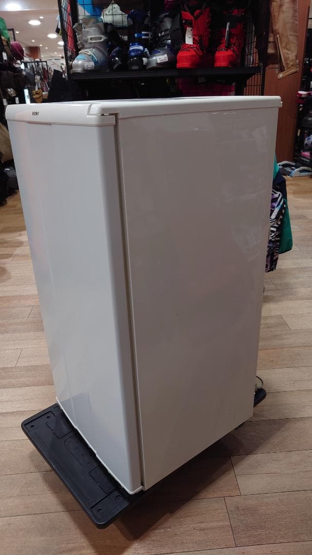◆Haier（ハイアール）ノンフロン１００ℓ冷凍庫JF-NU100B