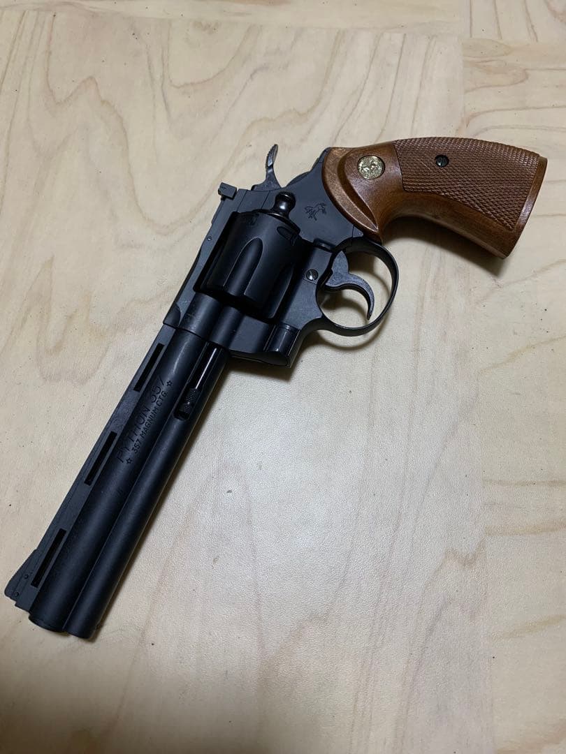 概ね美品　東京マルイパイソン6インチガスリボルバー 24連射　　前期HW製